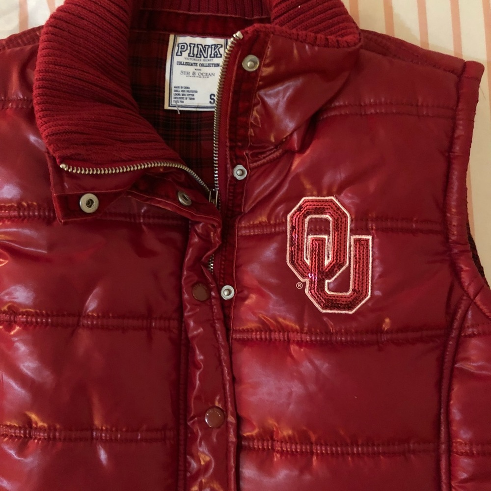 NWOT vintage VS PINK collegiate line puffer vest